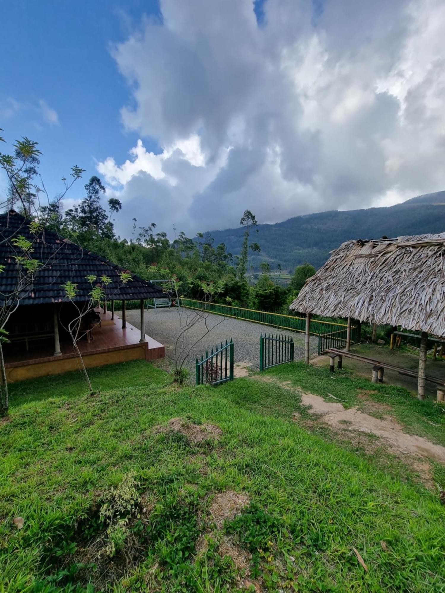 Nature Castle -Traditional Villa,Vattavada Kottakamboor Extérieur photo