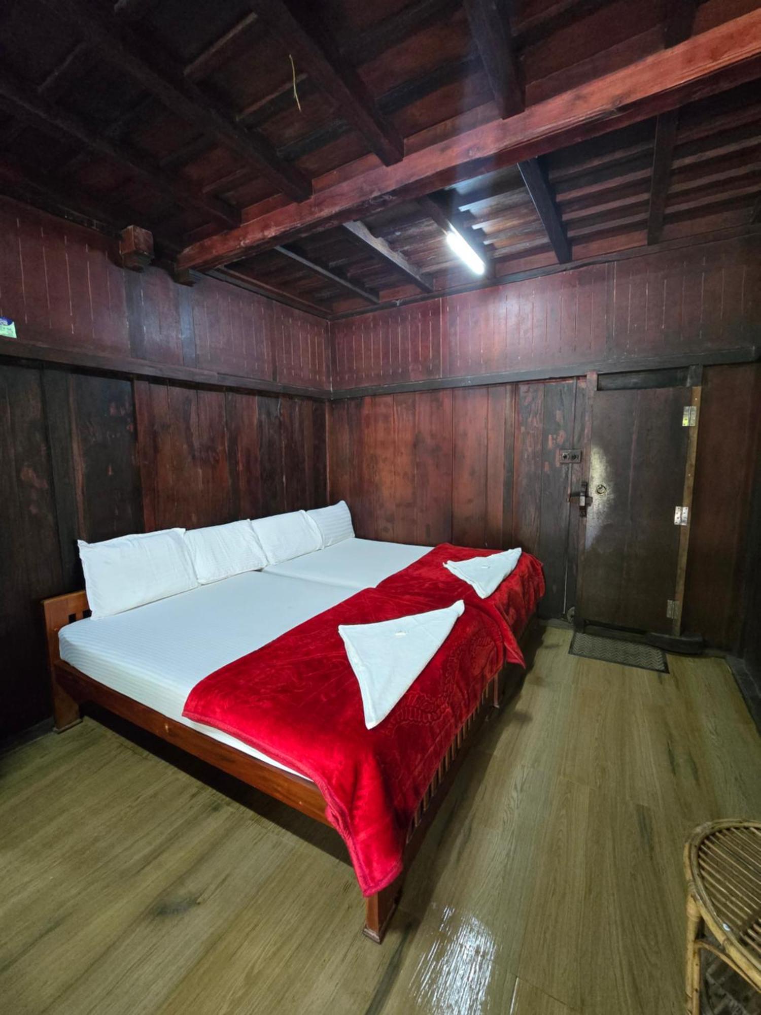 Nature Castle -Traditional Villa,Vattavada Kottakamboor Extérieur photo